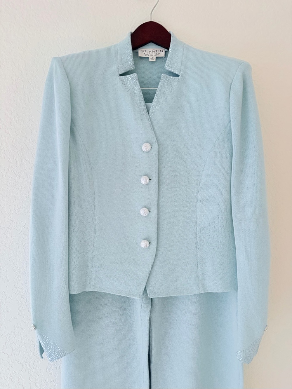 St. John Evening Pastel Blue 3 Piece Pantsuit Size 14, Classic, Quiet Luxury - Picture 2 of 16